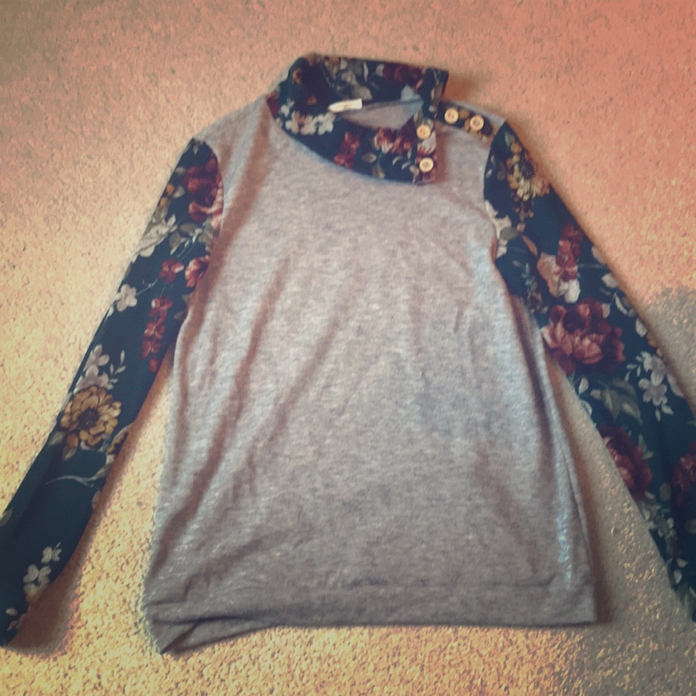 Dress sweatshirt.